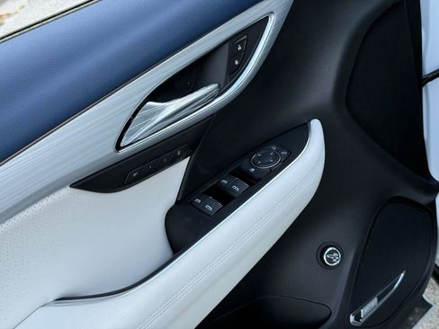 New 2026 Buick Envision Avenir image 17