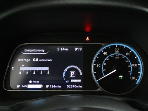 Used 2019 Nissan Leaf FWD image 21