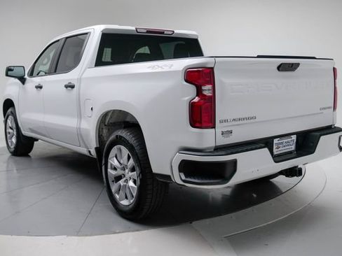 Used 2022 Chevrolet Silverado 1500 Custom AWD/4WD image 3