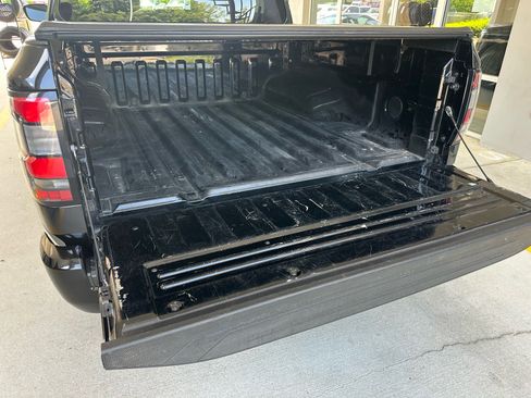 Used 2023 Nissan Frontier SV w/ Midnight Edition Package RWD image 13