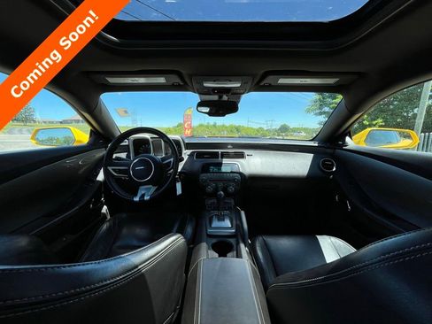 Used 2011 Chevrolet Camaro LT RWD image 4