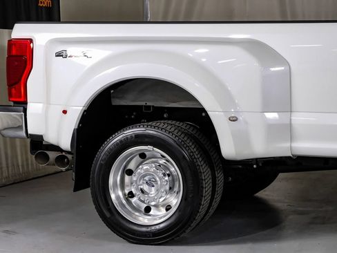 Used 2021 Ford F450 Lariat w/ Lariat Value Package AWD/4WD image 6