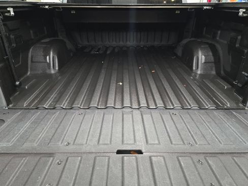 Used 2021 GMC Sierra 1500 Denali w/ Driver Alert Package II AWD/4WD image 6