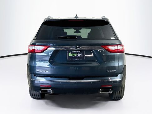 Used 2019 Chevrolet Traverse Premier w/ Driver Confidence II Package FWD image 7