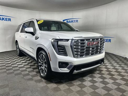 Certified 2025 GMC Yukon XL Denali w/ Denali Reserve Package AWD/4WD image 2