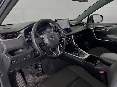 Certified 2022 Toyota RAV4 SE w/ Weather & Moonroof Package AWD/4WD image 9
