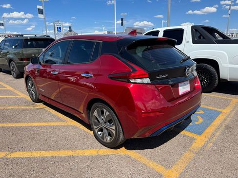 Used 2018 Nissan Leaf SV w/ SV Technology Package image 5