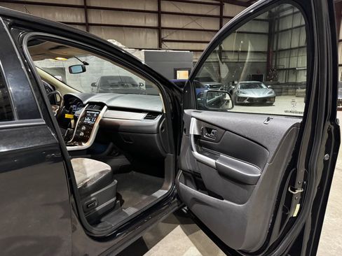 Used 2014 Ford Edge SEL w/ Equipment Group 205A AWD/4WD image 26