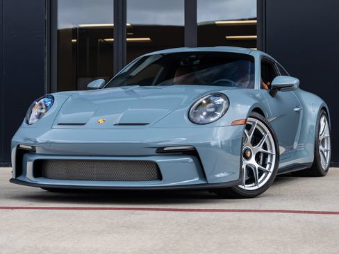 Certified 2024 Porsche 911 GT3 RS RWD image 1