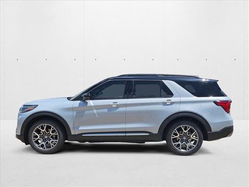 New 2025 Ford Explorer Platinum w/ Ultimate Package image 5