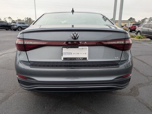 New 2026 Volkswagen Jetta SE FWD image 6
