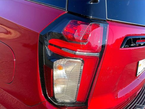 Used 2024 Chevrolet Tahoe RST w/ Luxury Package image 31