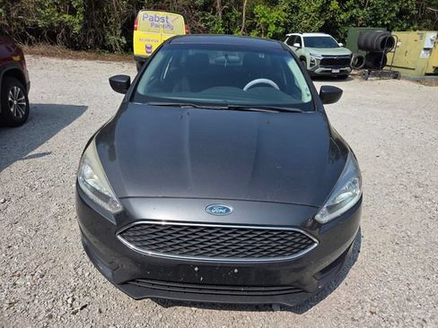 Used 2016 Ford Focus S FWD image 2