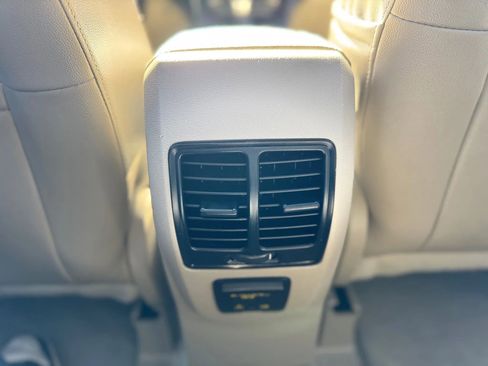 Used 2014 Ford Escape Titanium image 19