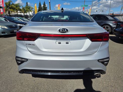 Used 2019 Kia Forte LXS image 3