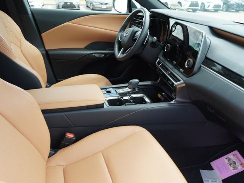 Used 2025 Lexus RX 350 FWD w/ Technology Package image 10