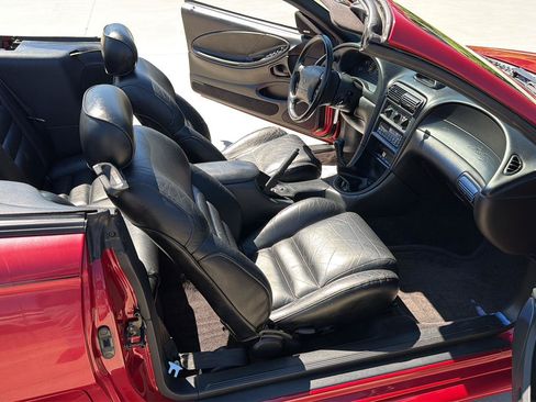 Used 1995 Ford Mustang GT RWD image 29