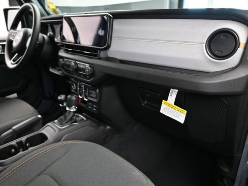 New 2026 Jeep Gladiator Sport image 39