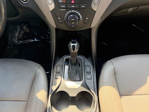 Used 2017 Hyundai Santa Fe Sport w/ 2.4L Tech Package 04 FWD image 20