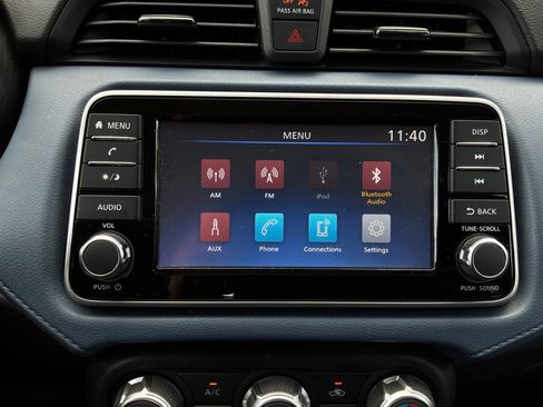 Used 2025 Nissan Versa SV FWD image 29