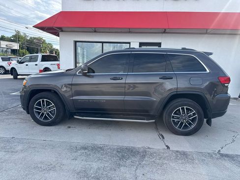 Used 2019 Jeep Grand Cherokee Limited AWD/4WD image 3