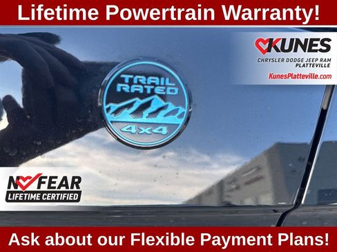 Used 2022 Jeep Grand Cherokee Trailhawk w/ Luxury Tech Group III image 17