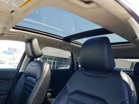 Used 2023 Ford Edge SEL w/ Convenience Package image 14