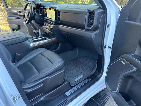 Used 2024 GMC Sierra 1500 Elevation w/ Elevation Premium Package image 26