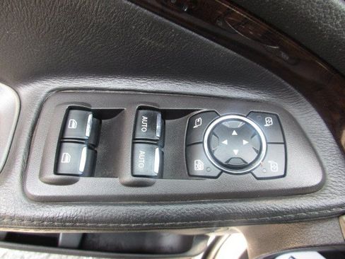 Used 2015 Ford Explorer Limited w/ Equipment Group 301A AWD/4WD image 15