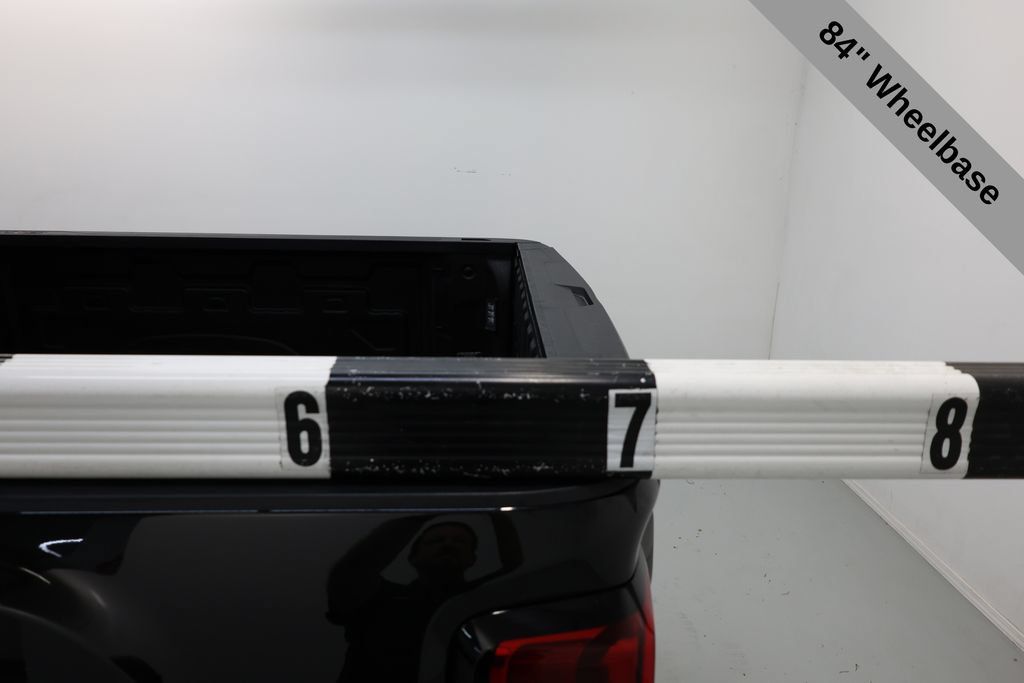 Used 2023 GMC Sierra 2500 Denali w/ Denali Black Diamond Edition AWD/4WD image 47