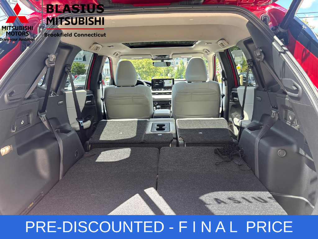 Used 2025 Mitsubishi Outlander SE AWD/4WD image 59