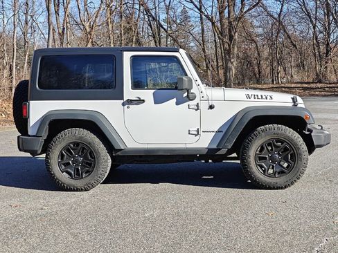 Used 2015 Jeep Wrangler Sport AWD/4WD image 3