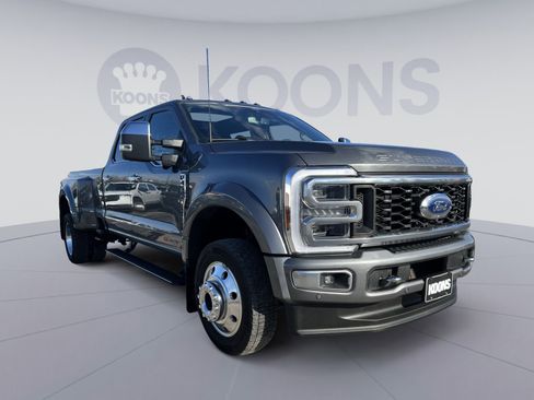 Used 2024 Ford F450 Platinum w/ FX4 Off-Road Package image 10