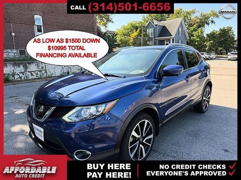 Used 2018 Nissan Rogue Sport SL FWD image 1