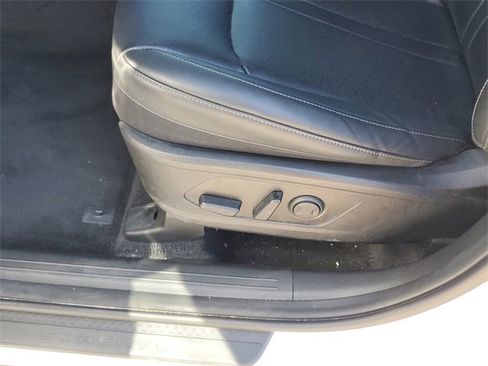 Used 2023 Kia Sorento S image 21