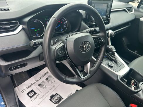 Used 2022 Toyota RAV4 SE AWD/4WD image 14
