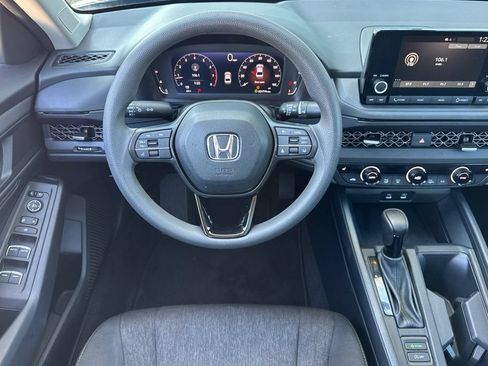 Certified 2023 Honda Accord EX image 17
