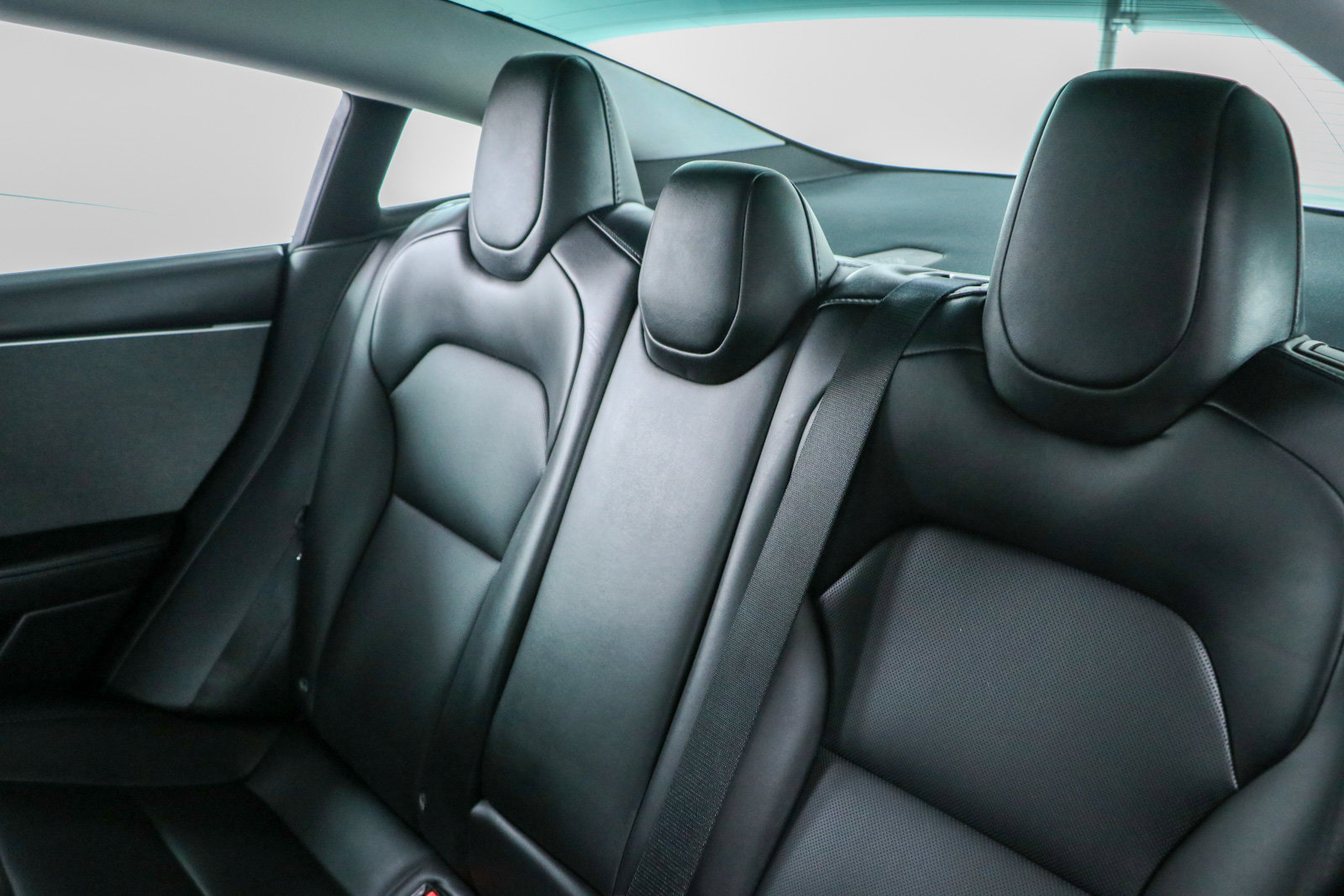 Used 2025 Tesla Model 3 Long Range RWD image 22
