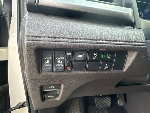 Used 2018 Honda Odyssey EX-L image 10