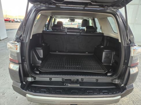 Used 2023 Toyota 4Runner TRD Off-Road Premium w/ Moonroof Package AWD/4WD image 7