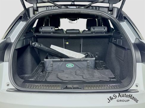 Used 2020 Land Rover Range Rover Velar SV Autobiography Dynamic image 33