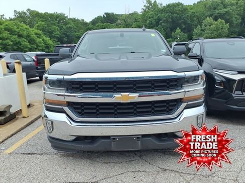 Used 2019 Chevrolet Silverado 1500 LT w/ All Star Edition AWD/4WD image 3