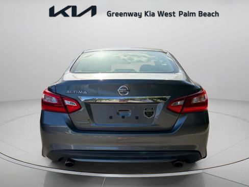 Used 2017 Nissan Altima 2.5 S w/ Power Driver Seat Package FWD image 6