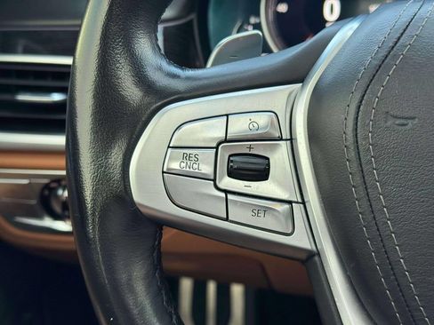 Used 2019 BMW 750i xDrive w/ Executive Package AWD/4WD image 25