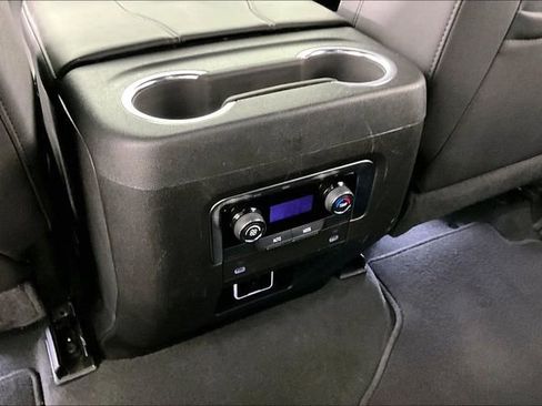 Used 2025 Chevrolet Tahoe LT image 9