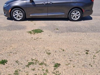 Used 2020 Chrysler Pacifica Limited
