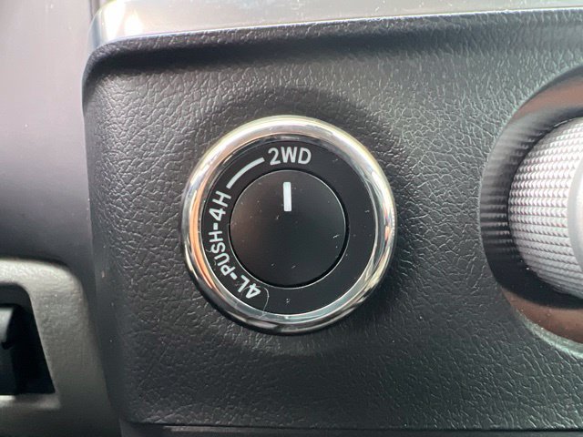 Used 2018 Toyota Sequoia SR5 w/ Premium Package AWD/4WD image 18