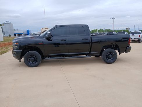 New 2026 RAM 2500 Tradesman AWD/4WD image 2