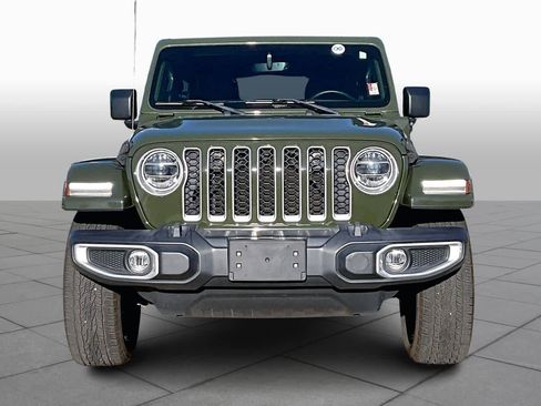 Used 2021 Jeep Wrangler Unlimited Sahara w/ Cold Weather Group image 4