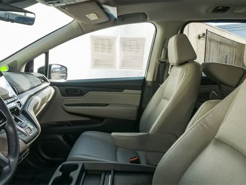 Used 2019 Honda Odyssey EX-L image 18